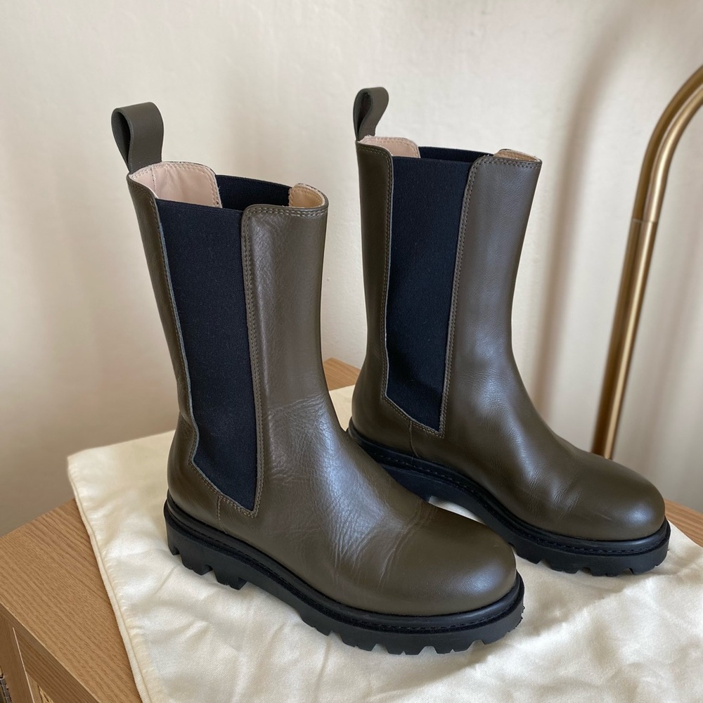 Banana Republic Leather Chelsea Boot (6)